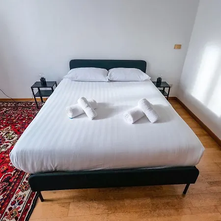 I Host - Brembo 2 Apartman *